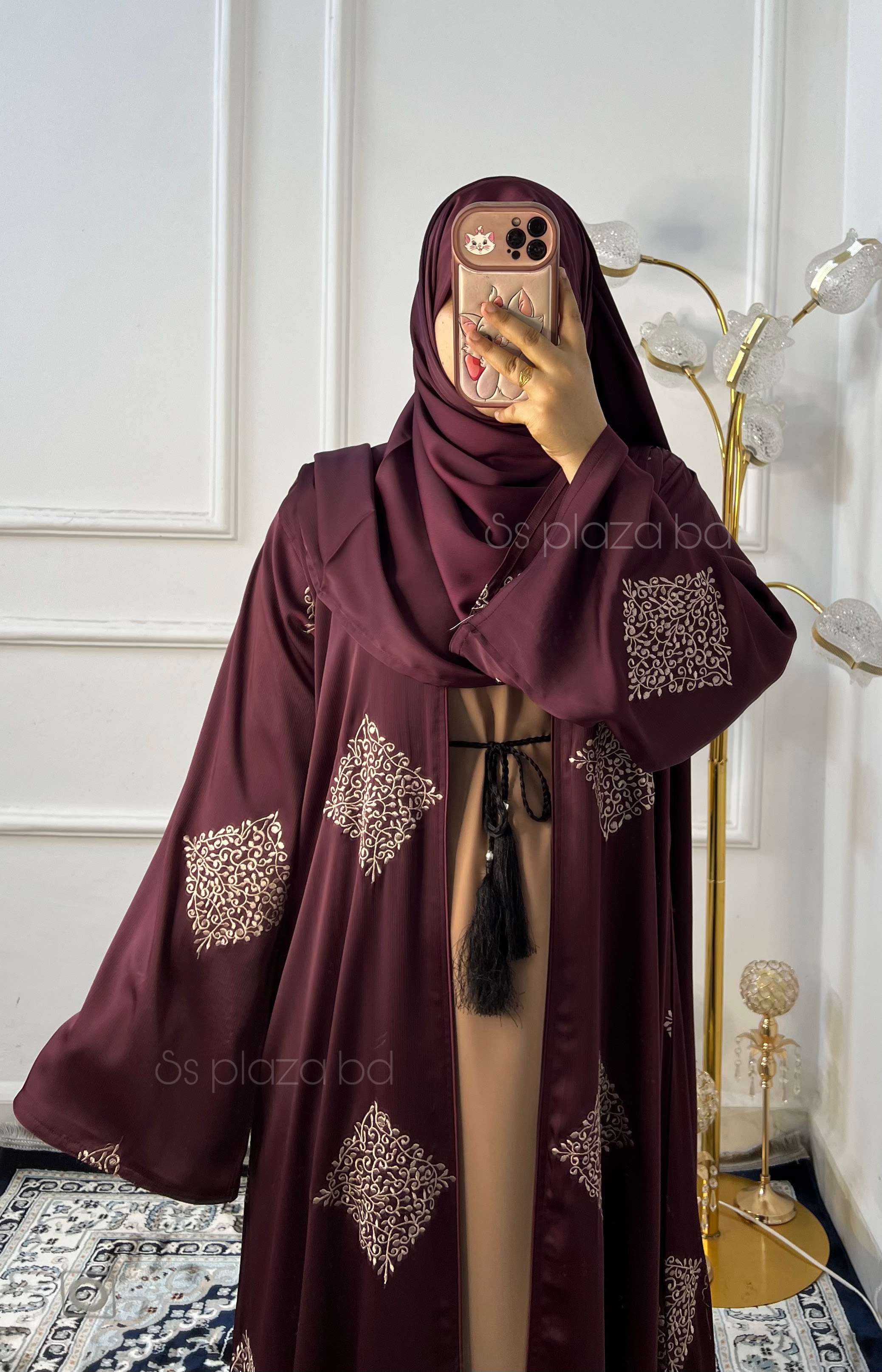 Abaya e Nuha